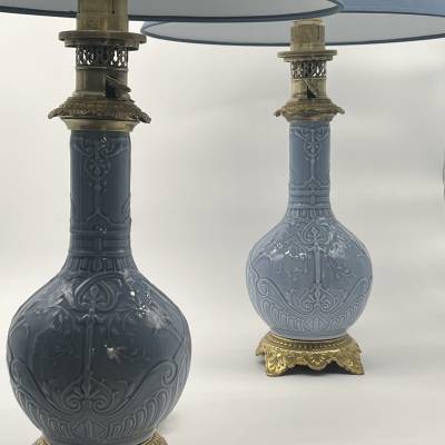 Paire De Lampes En Porcelaine. Epoque Fin XIXè Siècle